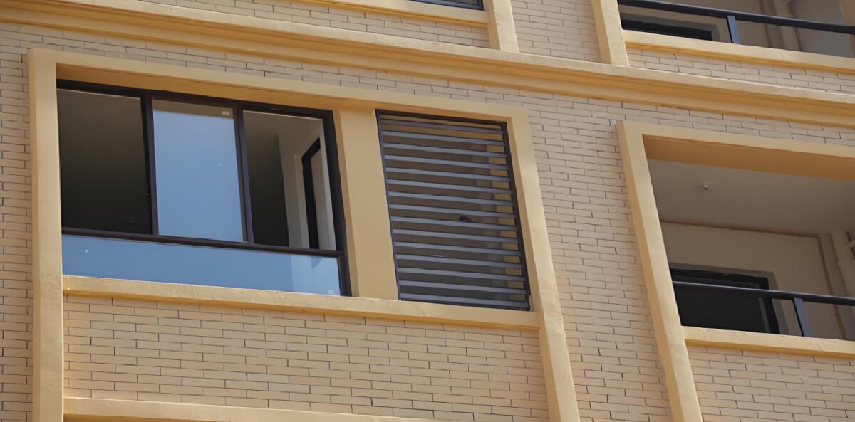 房屋外墻門(mén)窗滲水、開(kāi)裂修繕！(圖1)